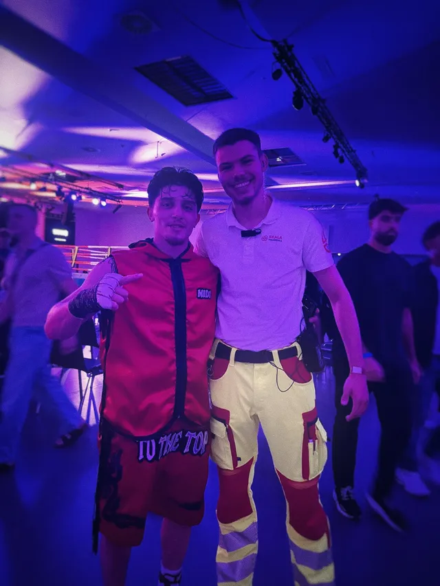 SKALA Paramedics medic with an athlete at a combat sports gala